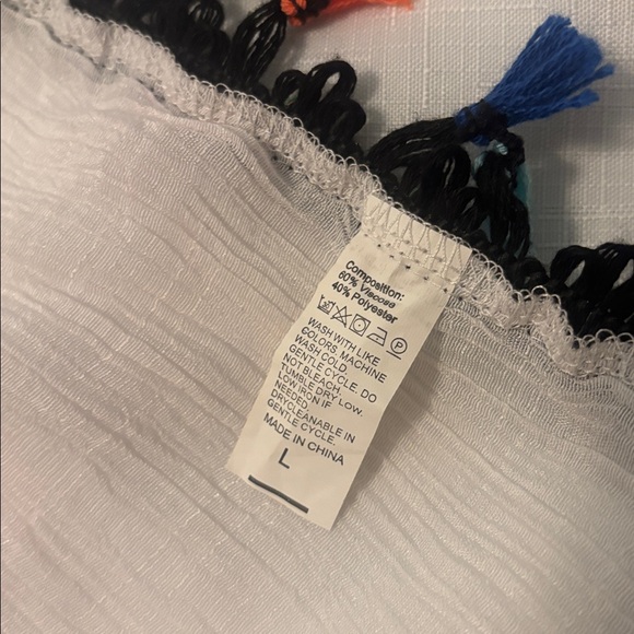 White Kaftan w/ Colorful Crochet Accents SZ L tassel outline swim coverup vacay - Picture 5 of 11